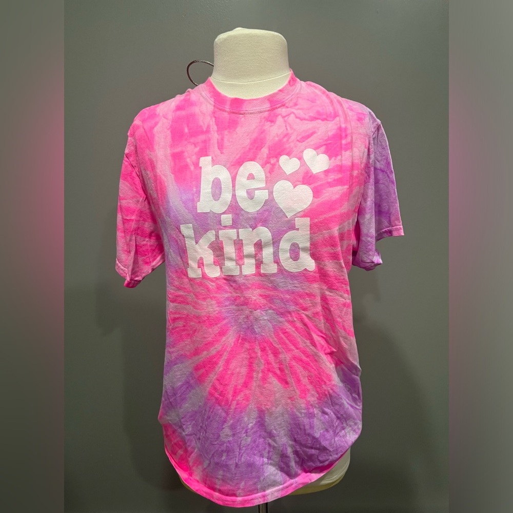 Be kind‎ tie dyed t shirt hand made